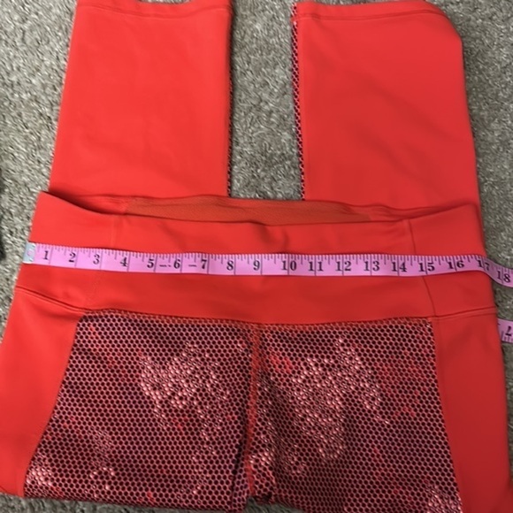 Under Armour HeatGear Hyper Orange Capri Leggings Style 1320551 ww - Picture 7 of 7